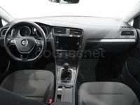 Usado VW Golf VII Advance 131 CV (96 kW) 2019 Gris / plata Berlina