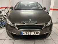 Usado Peugeot 308 SW Active 100 CV (73 kW) 2015 Gris / plata Familiar