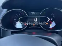 Usado Renault Clio IV LIMITED 75 CV (55 kW) 2017 Negro Berlina