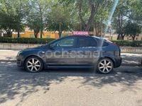 Usado Ford Focus Sport 109 CV (80 kW) 2005 Azul Berlina