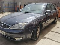 Usado Ford Mondeo Ghia 130 CV (95 kW) 2003 Gris / plata Berlina