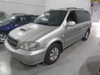 Usado Kia Carnival EX 144 CV (105 kW) 2005 Gris Monovolumen