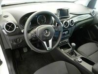 Usado Mercedes B180 109 CV (80 kW) 2014 Blanco Monovolumen
