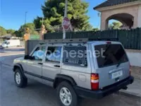 Usado Jeep Cherokee Sport 115 CV (84 kW) 1999 Marrón SUV