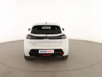 Usado Peugeot 208 Allure 101 CV (74 kW) 2022 Blanco Utilitario