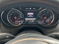 Usado Mercedes CLA180 136 CV (100 kW) 2019 Gris / plata Berlina