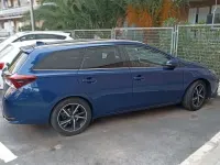 Usado Toyota Auris Active 111 CV (81 kW) 2017 Azul Familiar