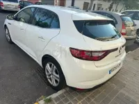 Usado Renault Mégane IV Business 95 CV (69 kW) 2020 Blanco Berlina