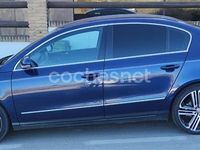 Usado VW Passat Highline 200 CV (147 kW) 2009 Azul Berlina