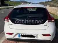 Usado Volvo V40 Momentum 120 CV (88 kW) 2016 Blanco Berlina