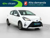 Usado Toyota Yaris Hybrid Active 75 CV (55 kW) 2019 Blanco Berlina