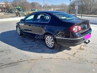 Usado VW Passat Highline 140 CV (102 kW) 2007 Negro Berlina