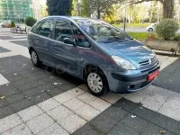 Usado Citroën Xsara Picasso Exclusive 110 CV (80 kW) 2006 Gris / plata Monovolumen