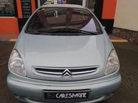 Usado Citroën Xsara Picasso Exclusive 90 CV (66 kW) 2002 Gris / plata Monovolumen