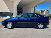 Usado Ford Focus Trend 115 CV (84 kW) 2006 Azul Berlina
