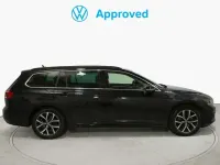 Usado VW Passat Executive 122 CV (89 kW) 2023 Negro Familiar