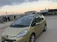 Usado Citroën Grand C4 Picasso Exclusive 110 CV (80 kW) 2007 Amarillo Monovolumen