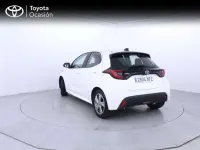 Usado Toyota Yaris Active 116 CV (85 kW) 2025 Blanco Utilitario
