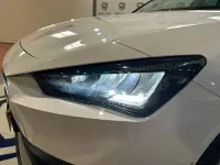 Usado Seat Leon Style 116 CV (85 kW) 2025 Blanco Berlina
