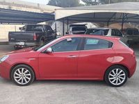 Usado Alfa Romeo Giulietta 140 CV (102 kW) 2012 Rojo Utilitario