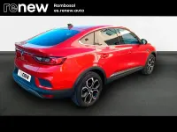 Usado Renault Arkana Techno 140 CV (102 kW) 2023 Rojo SUV
