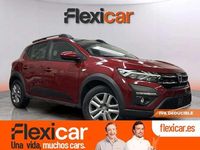 Usado Dacia Sandero Comfort 91 CV (66 kW) 2022 Rojo Utilitario