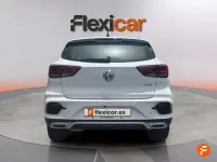 Usado MG ZS Comfort 111 CV (81 kW) 2024 Blanco SUV