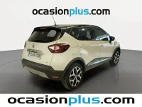 Usado Renault Captur Zen 120 CV (88 kW) 2017 Beige SUV