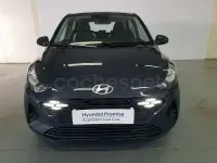 Nuevo Hyundai i10 63 CV (46 kW) 2025 Gris / plata Utilitario