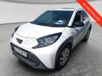 Usado Toyota Aygo X Play 72 CV (52 kW) 2023 Blanco SUV