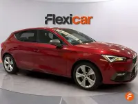 Usado Seat Leon ST FR 150 CV (110 kW) 2022 Rojo Familiar