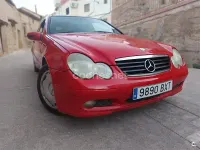 Usado Mercedes C180 143 CV (105 kW) 2002 Rojo Berlina