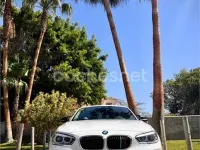 Usado BMW 118 Sport Line 143 CV (105 kW) 2016 Blanco Utilitario