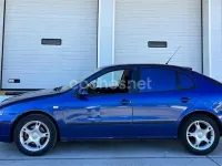 Usado Seat Leon Stella 68 CV (50 kW) 2004 Azul Utilitario