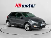 Usado VW Polo 75 CV (55 kW) 2016 Gris / plata Berlina