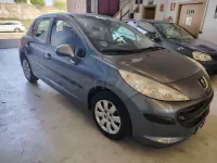 Usado Peugeot 207 75 CV (55 kW) 2007 Gris / plata Berlina