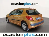 Usado Peugeot 207 75 CV (55 kW) 2008 Naranja Utilitario
