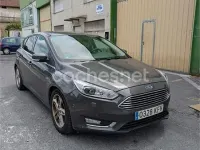 Usado Ford Focus Titanium 125 CV (91 kW) 2017 Gris / plata Berlina