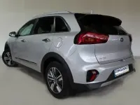 Usado Kia Niro 141 CV (103 kW) 2020 Gris SUV
