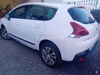 Usado Peugeot 3008 Style 120 CV (88 kW) 2015 Blanco Familiar