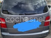 Usado VW Touran Trendline 140 CV (102 kW) 2005 Gris / plata Monovolumen