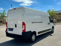 Usado Citroën Jumper 139 CV (102 kW) 2021 Blanco Monovolumen