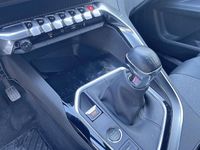 Usado Peugeot 3008 Allure 130 CV (95 kW) 2021 Azul SUV