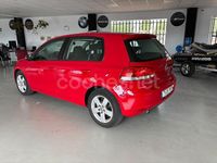 Usado VW Golf VII 105 CV (77 kW) 2012 Rojo Berlina