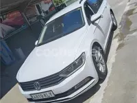 Usado VW Passat Advance 120 CV (88 kW) 2018 Blanco Familiar