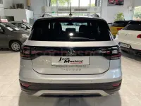 Usado VW T-Cross Advance 110 CV (80 kW) 2022 Gris / plata SUV