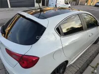 Usado Alfa Romeo Giulietta Quadrifoglio Verde 235 CV (172 kW) 2011 Blanco Utilitario