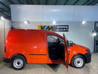 Usado VW Caddy Business 102 CV (75 kW) 2018 Rojo Monovolumen