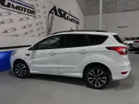 Usado Ford Kuga ST-Line 150 CV (110 kW) 2019 Blanco SUV