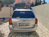 Usado Toyota Avensis Executive 116 CV (85 kW) 2005 Gris / plata Familiar